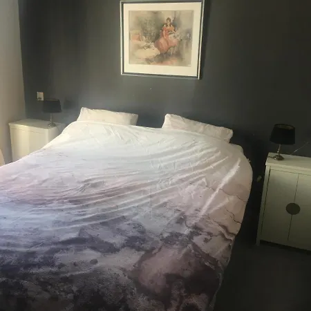 Luc'S Place, Jaccuzi, Waterbed-2